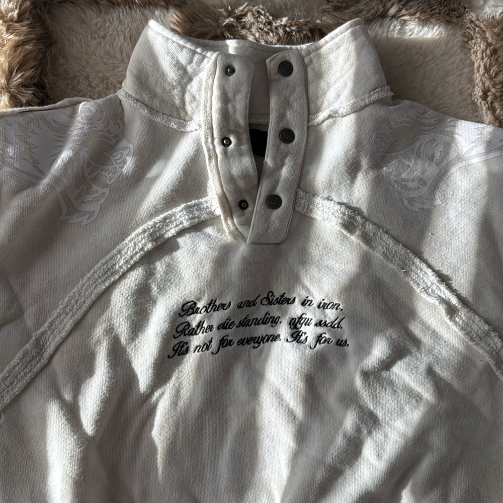 Darc sport pull over.